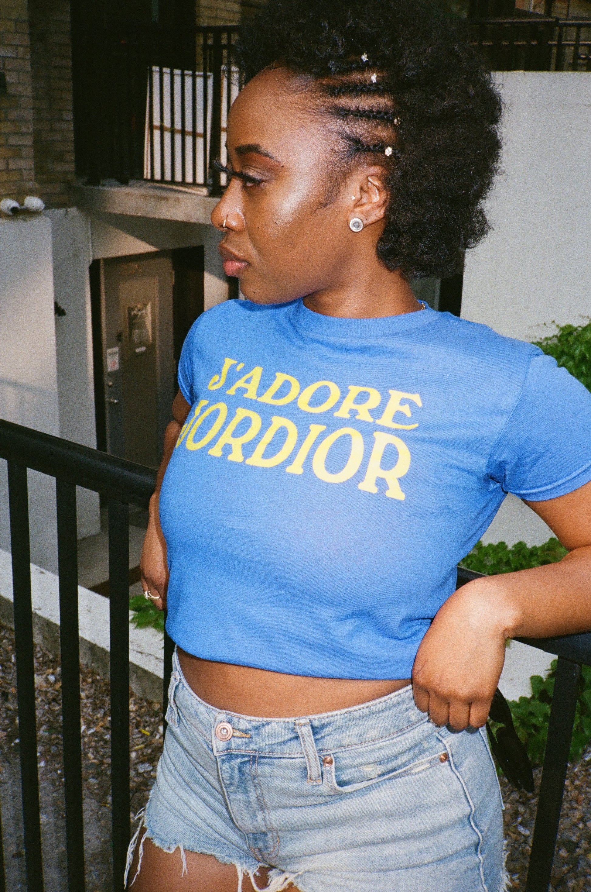 J'ADORE JORDIOR - Blue Cropped Tee